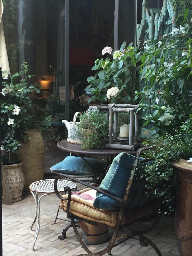 La Maison Rousseau D'hôtes Couette-café